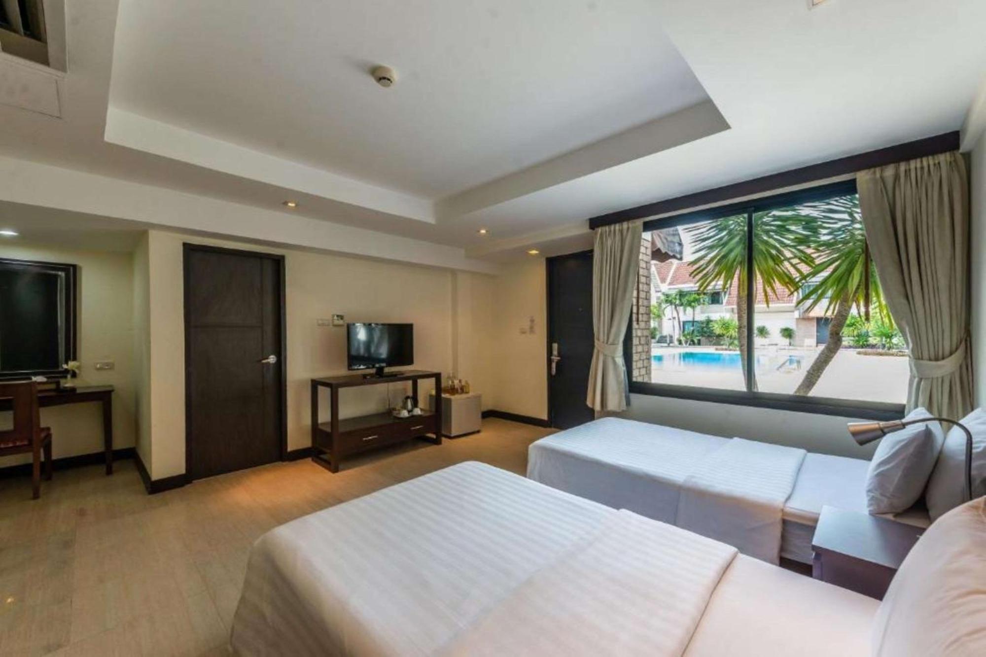 Hotel Tropicana Pattaja Kültér fotó