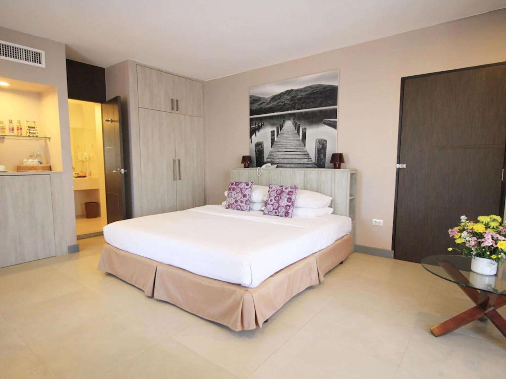 Hotel Tropicana Pattaja Kültér fotó